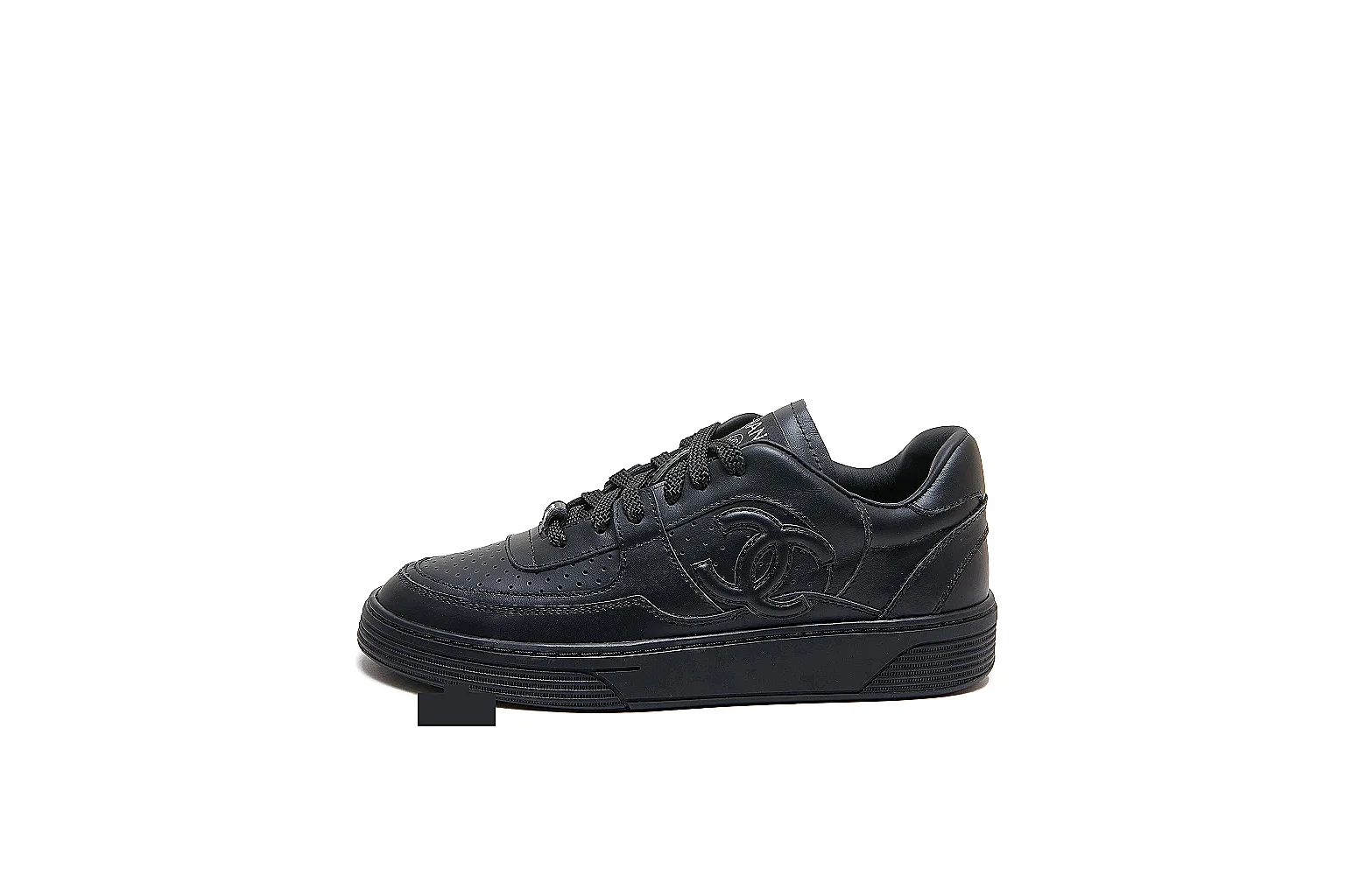Kako Find List budget photos for Chanel Black Runner Sneaker