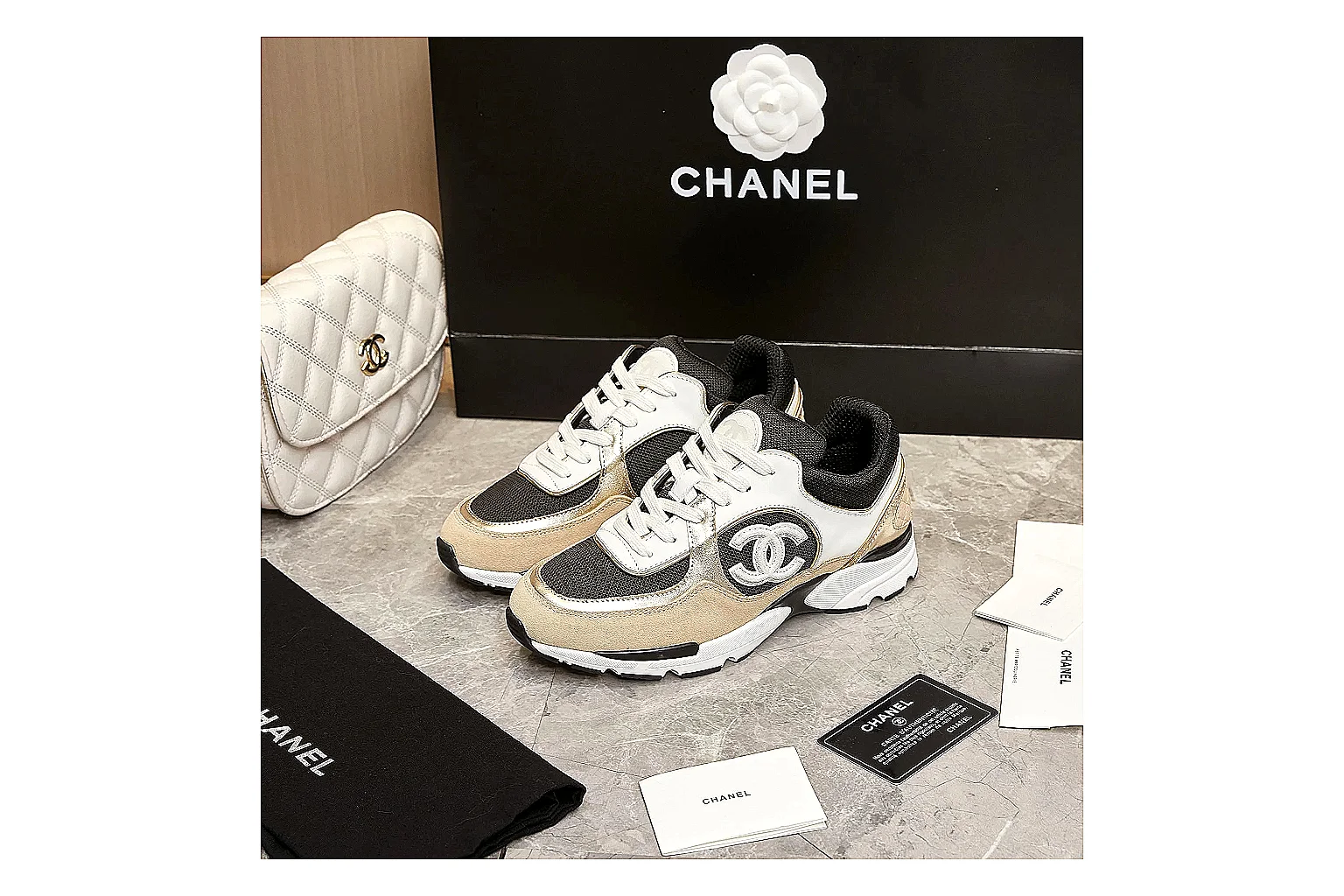 kakofindlist.com Chanel Beige Black CC Runner 3638 Beige Black runner product image thumbnail 3
