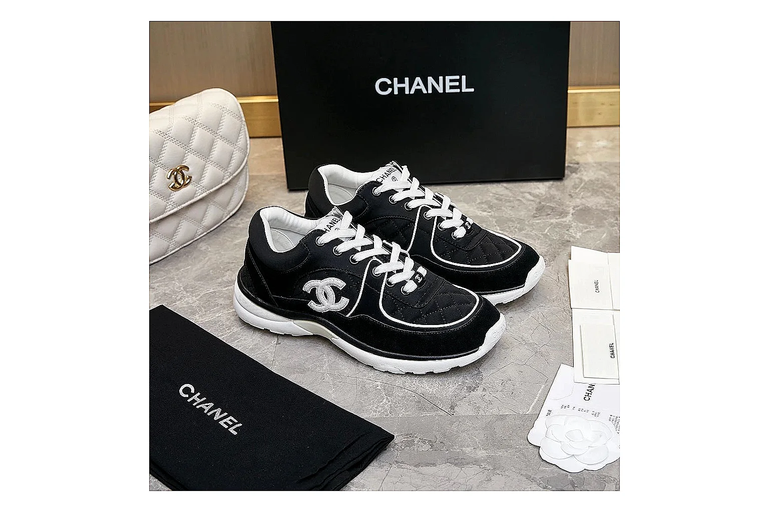 kakofindlist.com Chanel Black CC Runner 2863 Black runner product image thumbnail 2