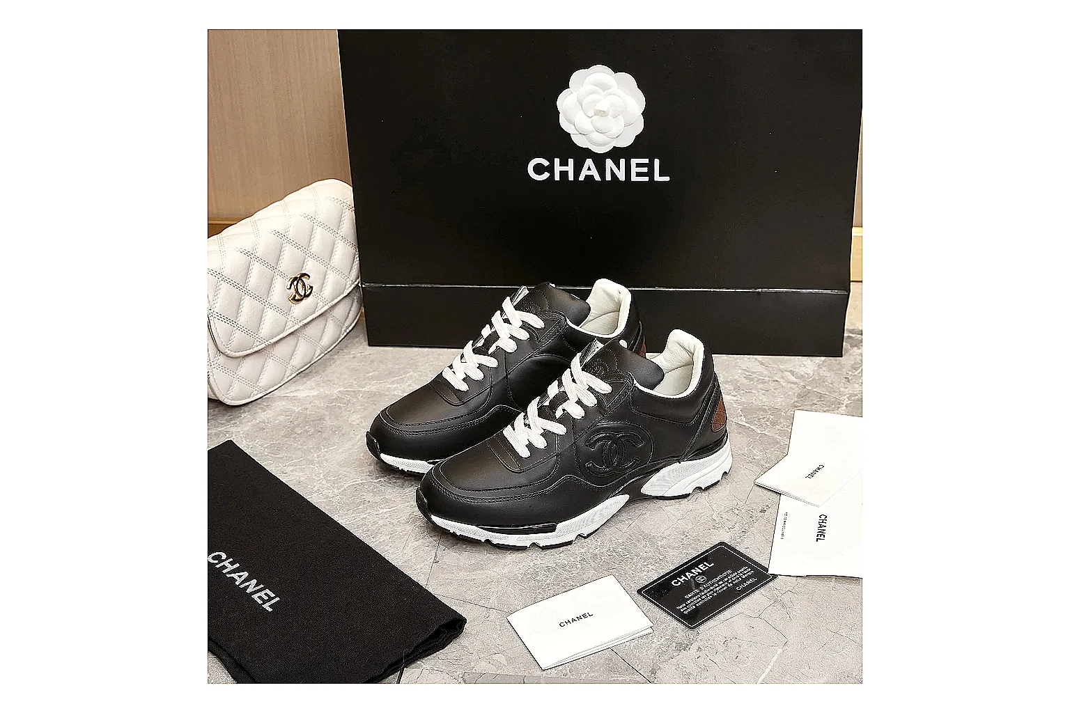 kakofindlist.com Chanel Black CC Runner 3705 Black runner product image thumbnail 3