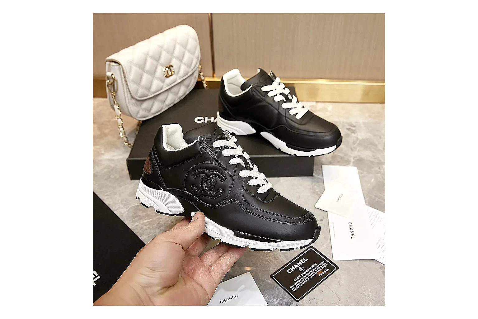 kakofindlist.com Chanel Black CC Runner 3705 Black runner product image thumbnail 4
