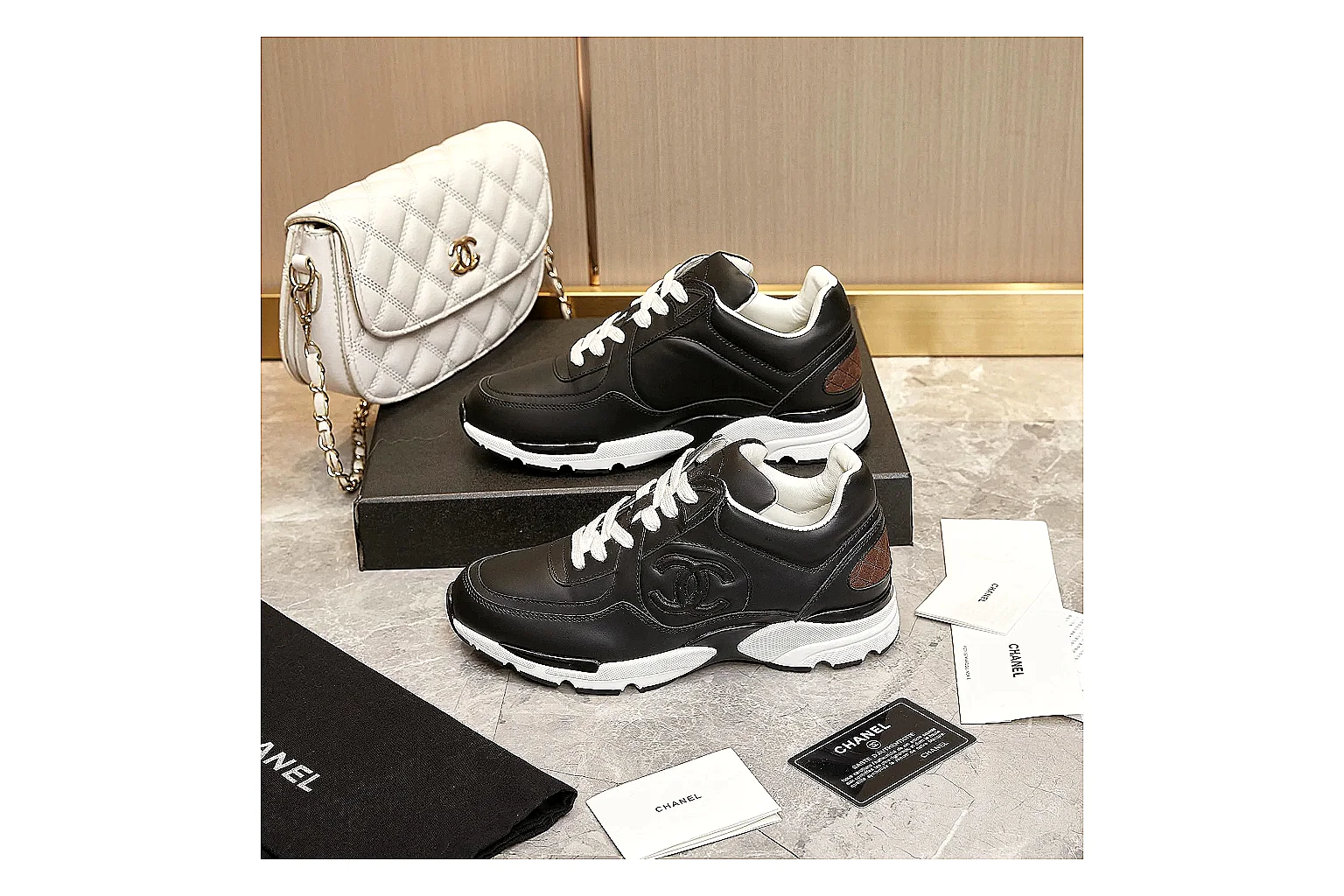 kakofindlist.com Chanel Black CC Runner 3705 Black runner product image thumbnail 5
