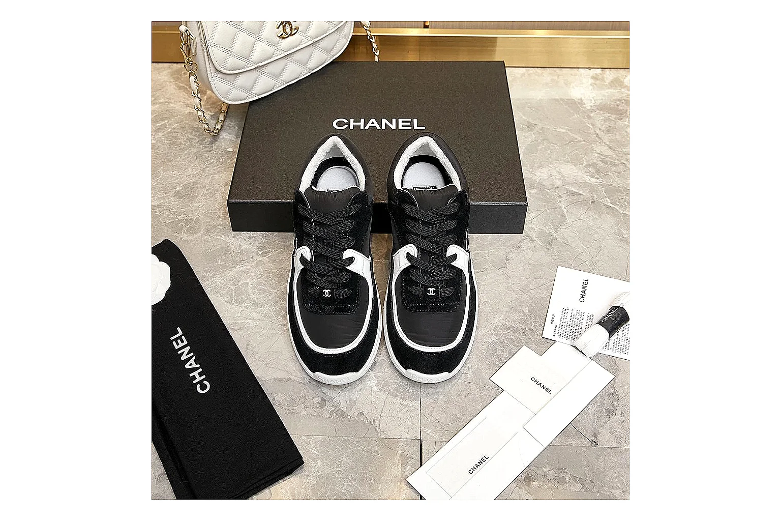 kakofindlist.com Chanel Black White CC Runner 2802 Black White runner product image thumbnail 6