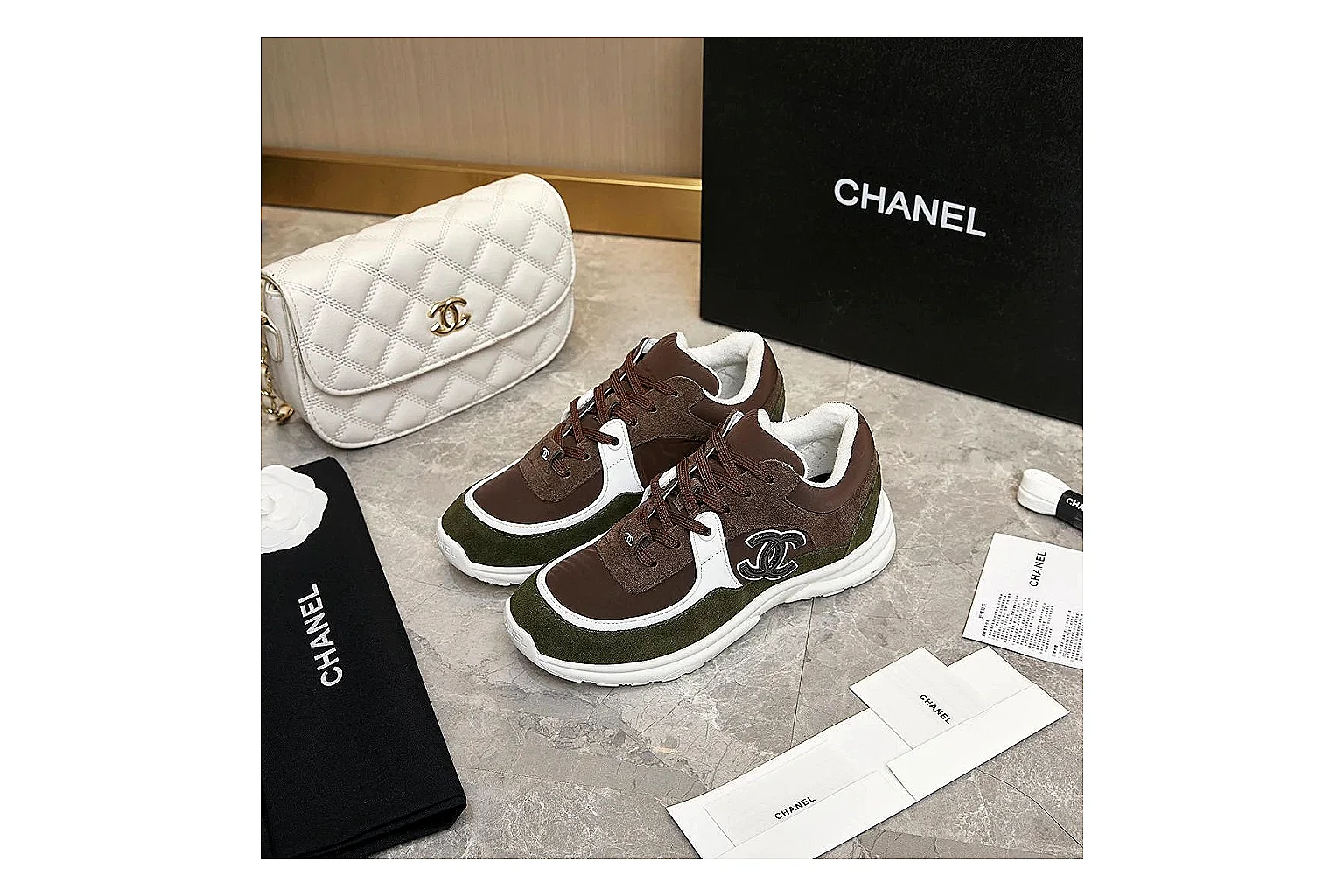 kakofindlist.com Chanel Brown CC Runner 2799 Brown runner product image thumbnail 2