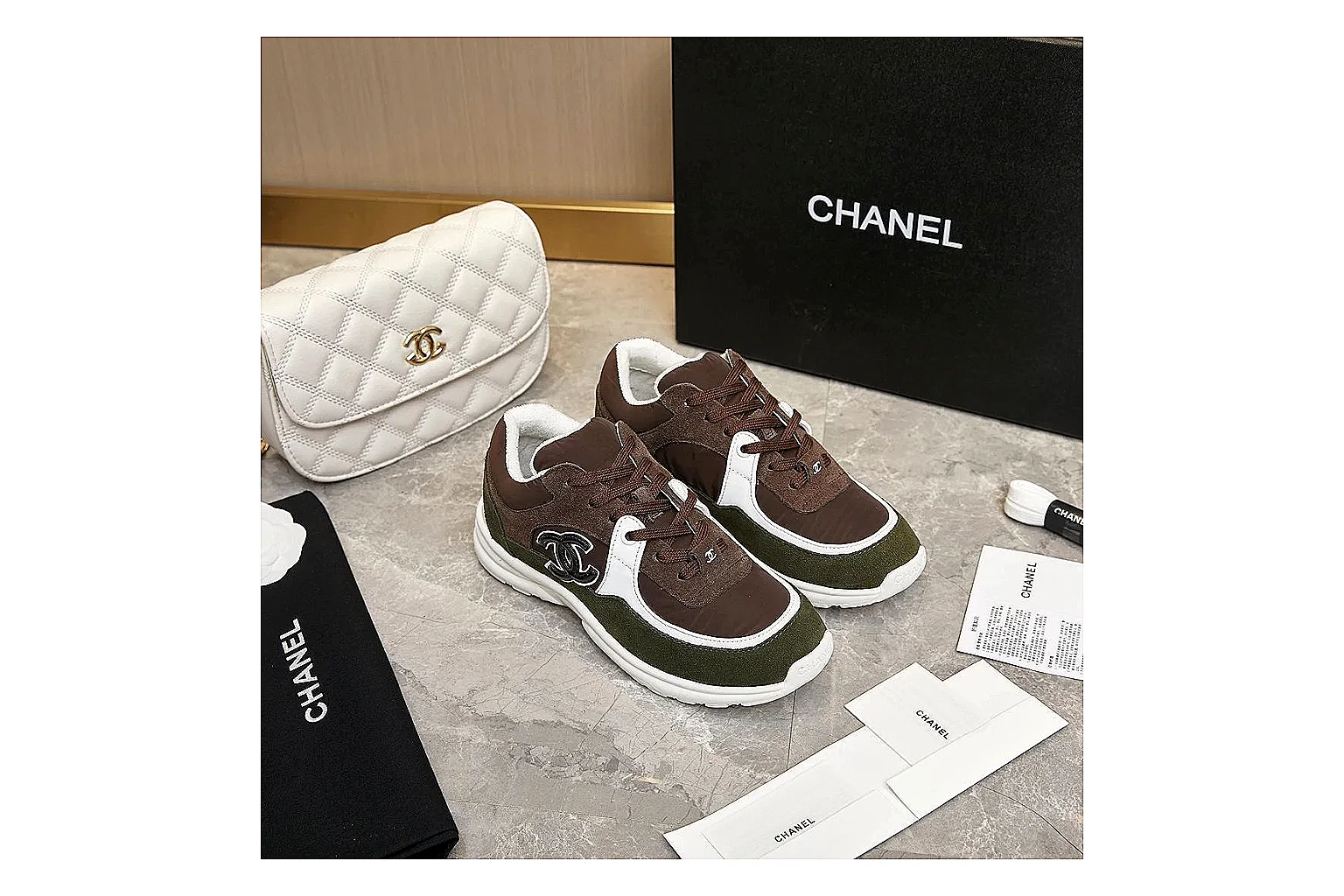 kakofindlist.com Chanel Brown CC Runner 2799 Brown runner product image thumbnail 3