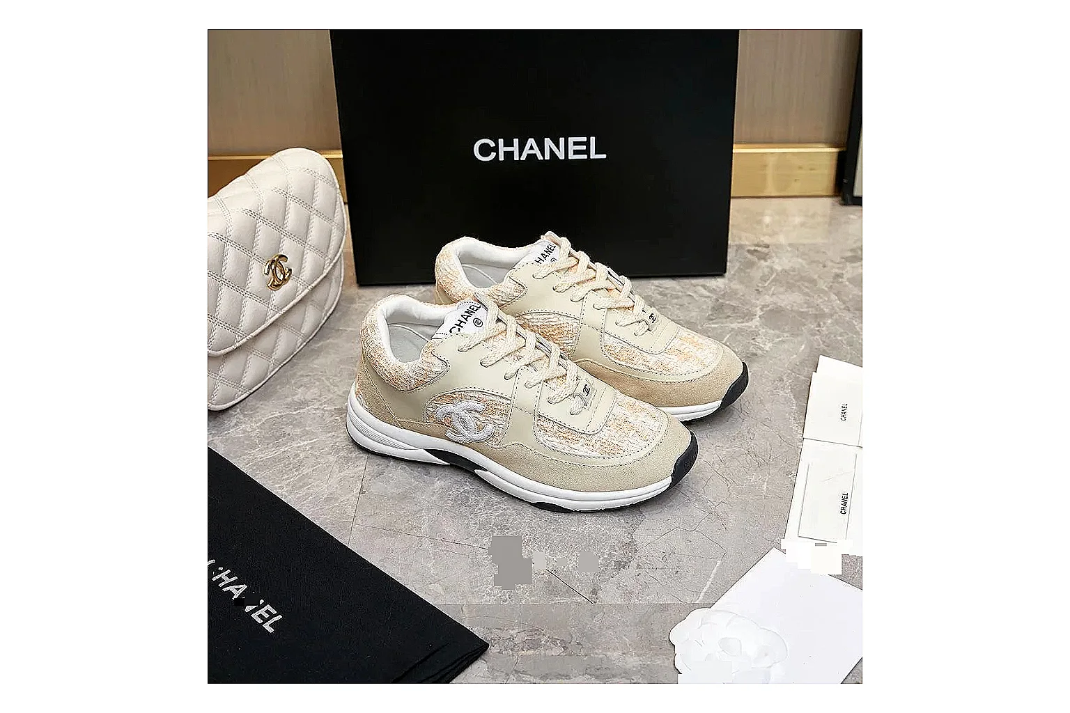 Kako Find List budget photos for Chanel Cream Quilted Runner thumbnail 2