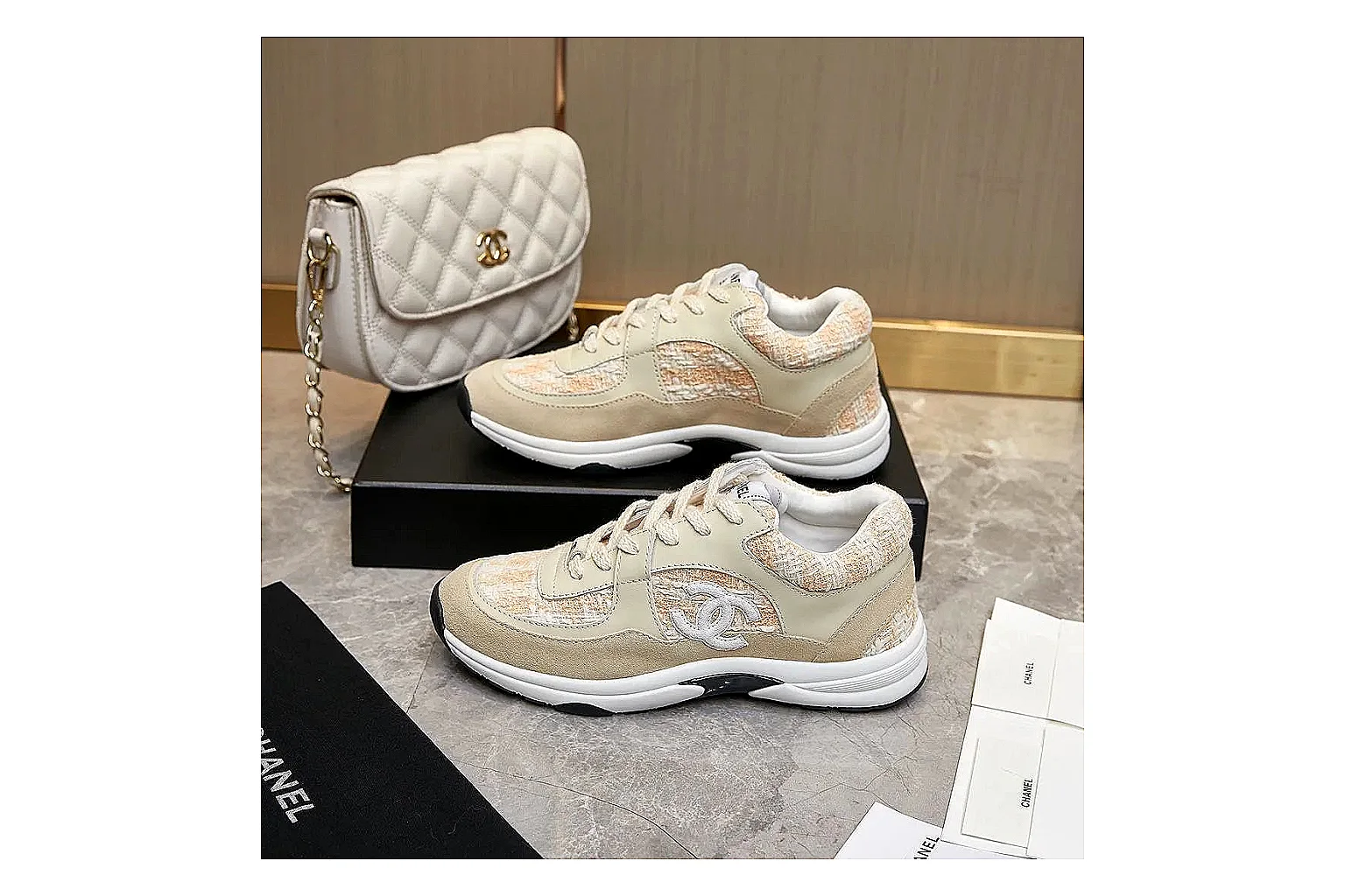Kako Find List budget photos for Chanel Cream Quilted Runner thumbnail 3