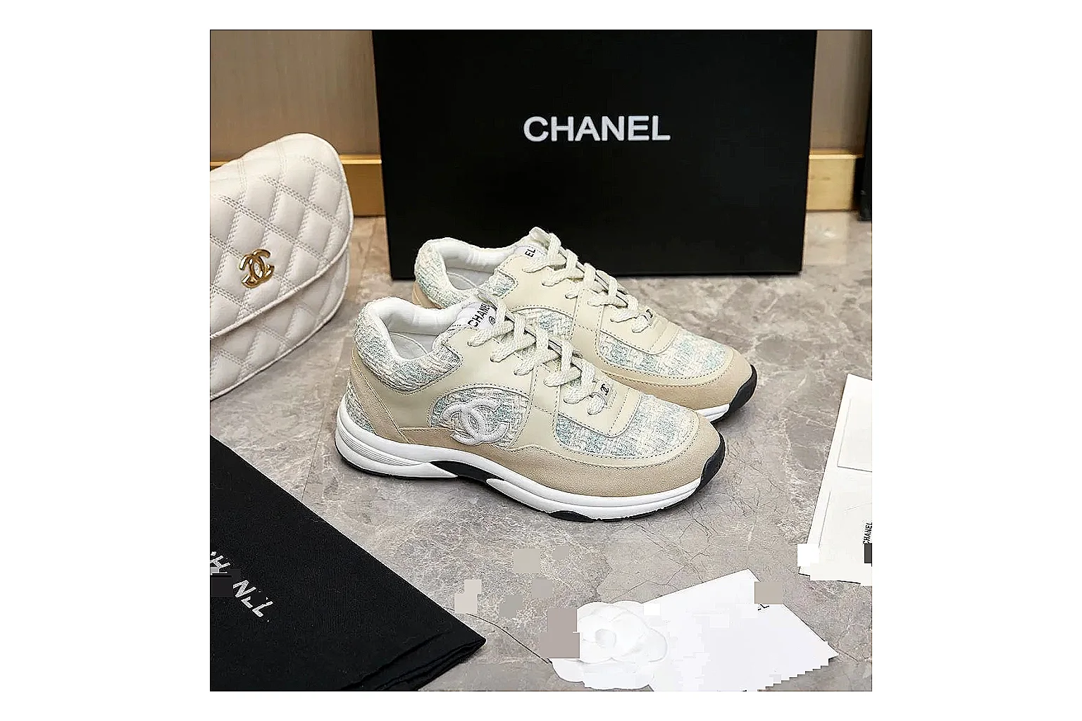 Kako Find List budget photos for Chanel Cream Quilted Runner thumbnail 2