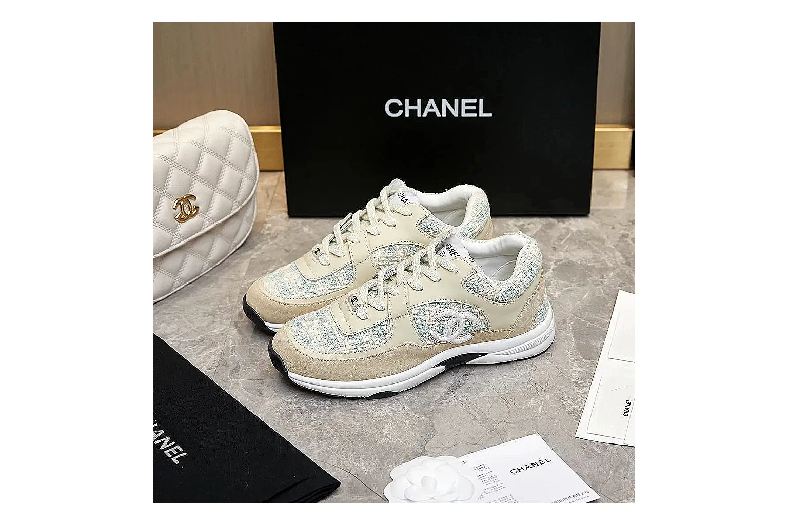 Kako Find List budget photos for Chanel Cream Quilted Runner thumbnail 4