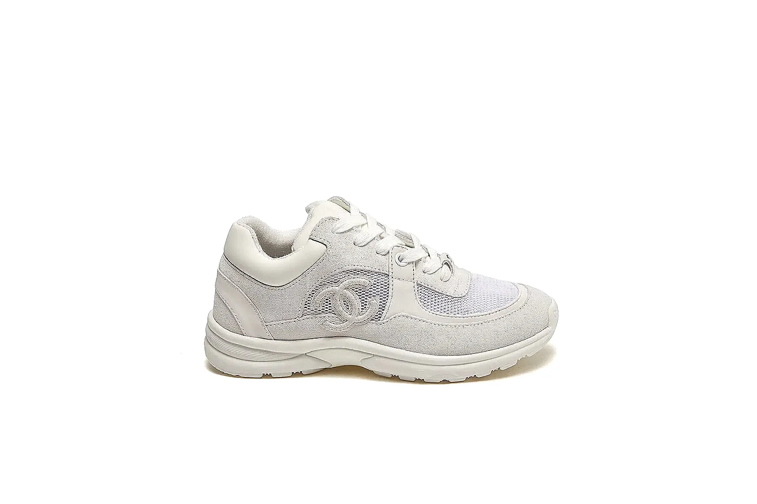 Kako Find List budget photos for Chanel White Runner Sneaker