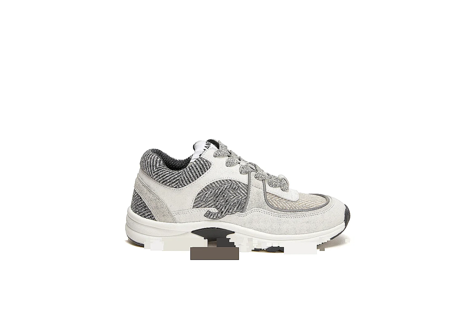 Kako Find List budget photos for Chanel White Runner Sneaker