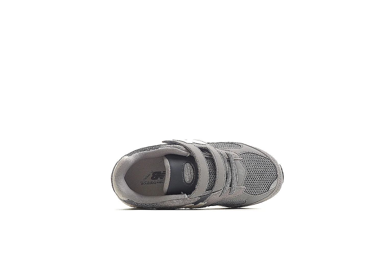 kakofindlist.com Gray White Gray Runner Runner budget shortlist note six-photo gallery thumbnail 4