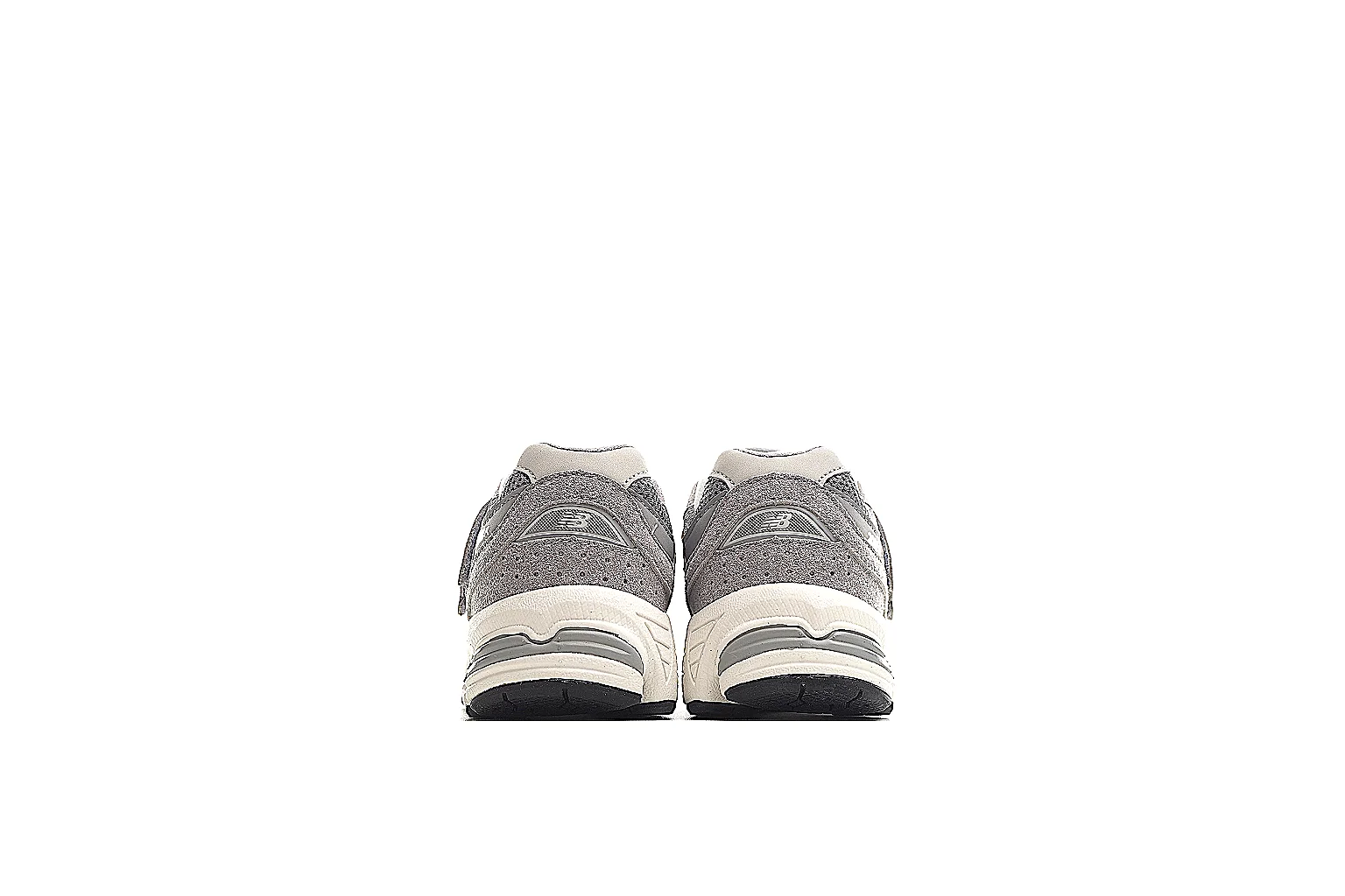kakofindlist.com Gray White Gray Runner Runner budget shortlist note six-photo gallery thumbnail 5