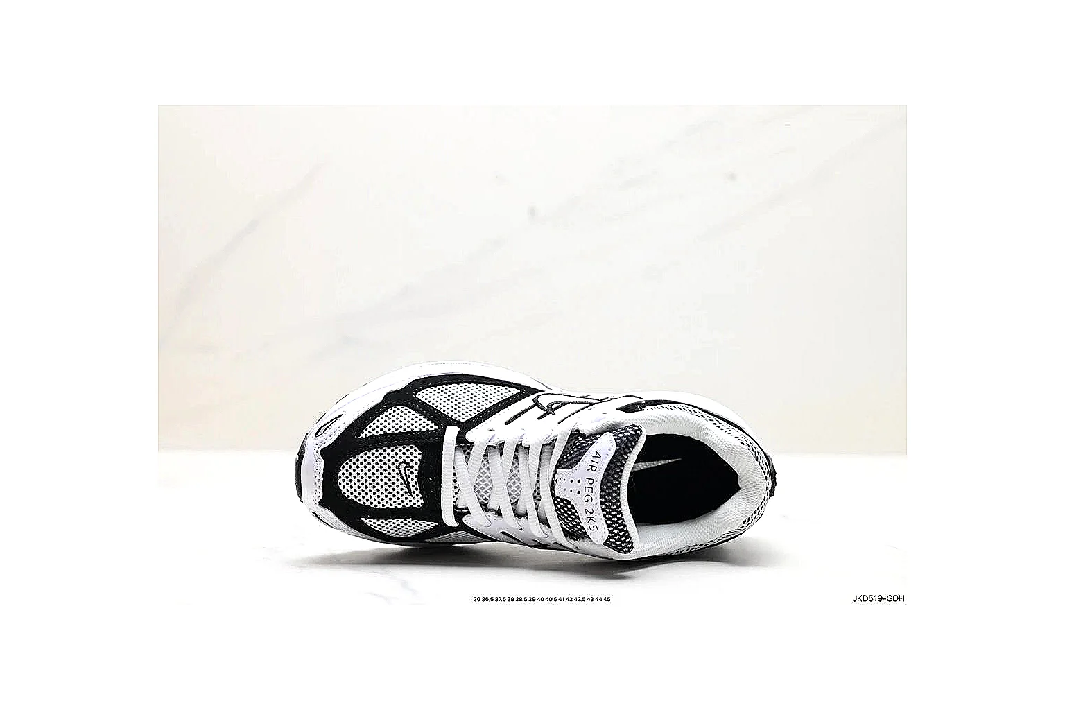 kakofindlist.com Black White Low Top Runner Low Top budget shortlist note six-photo gallery thumbnail 2