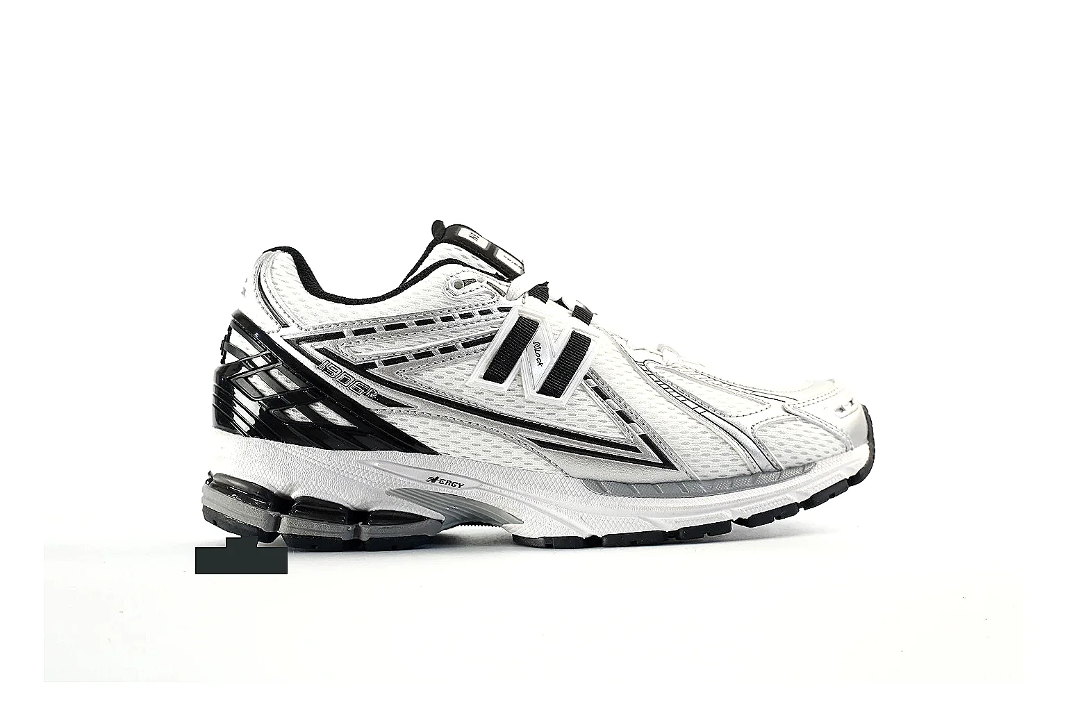 New Balance 1906R style runner Silver White 2592 budget shortlist note six-photo gallery