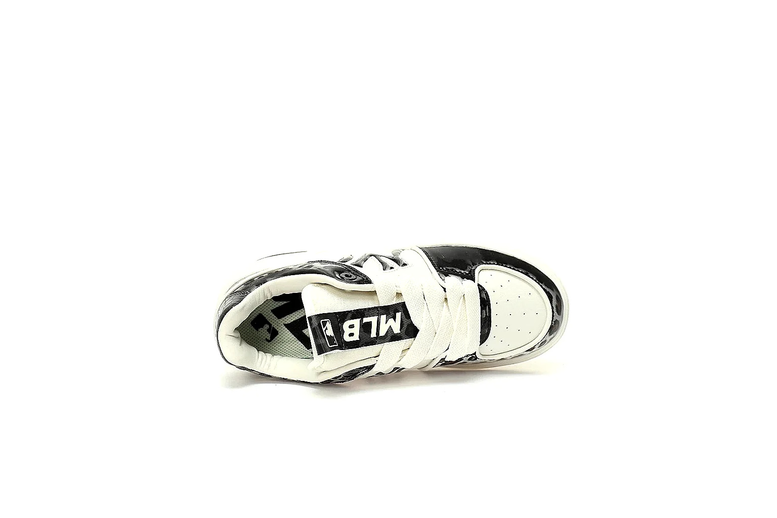 Kako Find List budget photos for New Balance Black White Runner Sneaker thumbnail 4