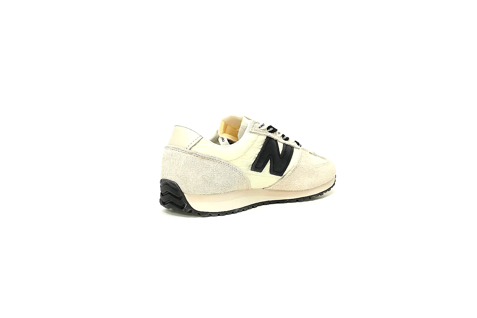 New Balance cream black runner for CNY 420 value shortlist thumbnail 3