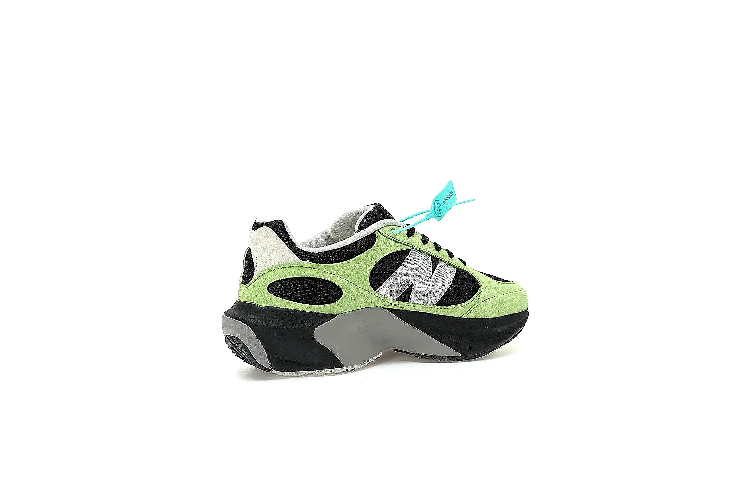 Kako Find List budget photos for New Balance Green Black Trail Runner Sneaker thumbnail 3