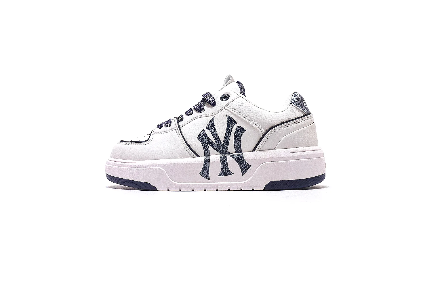New Balance low-top casual White Navy 7875 budget find six-photo gallery