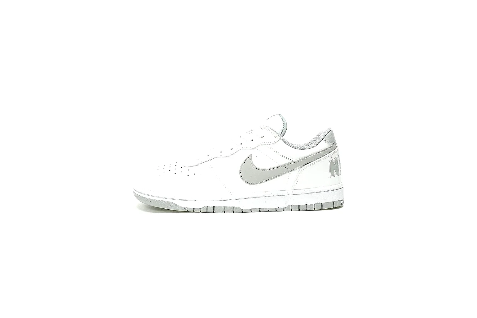 Kako Find List budget photos for Nike All White Low Court