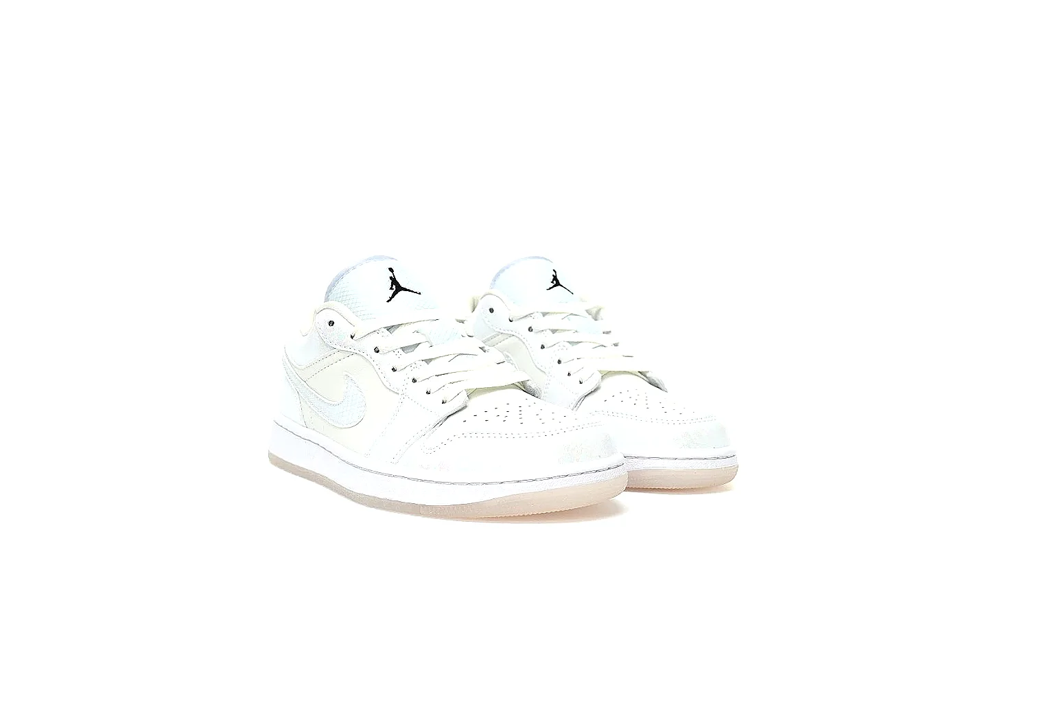 Kako Find List budget photos for Nike All White Low Court thumbnail 6