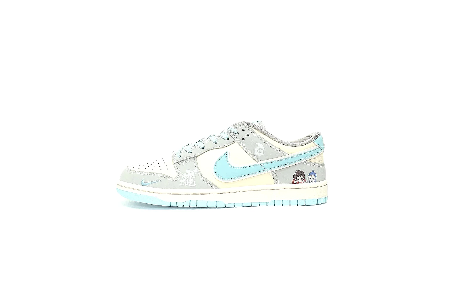 Kako Find List budget photos for Nike Aqua White Low Court