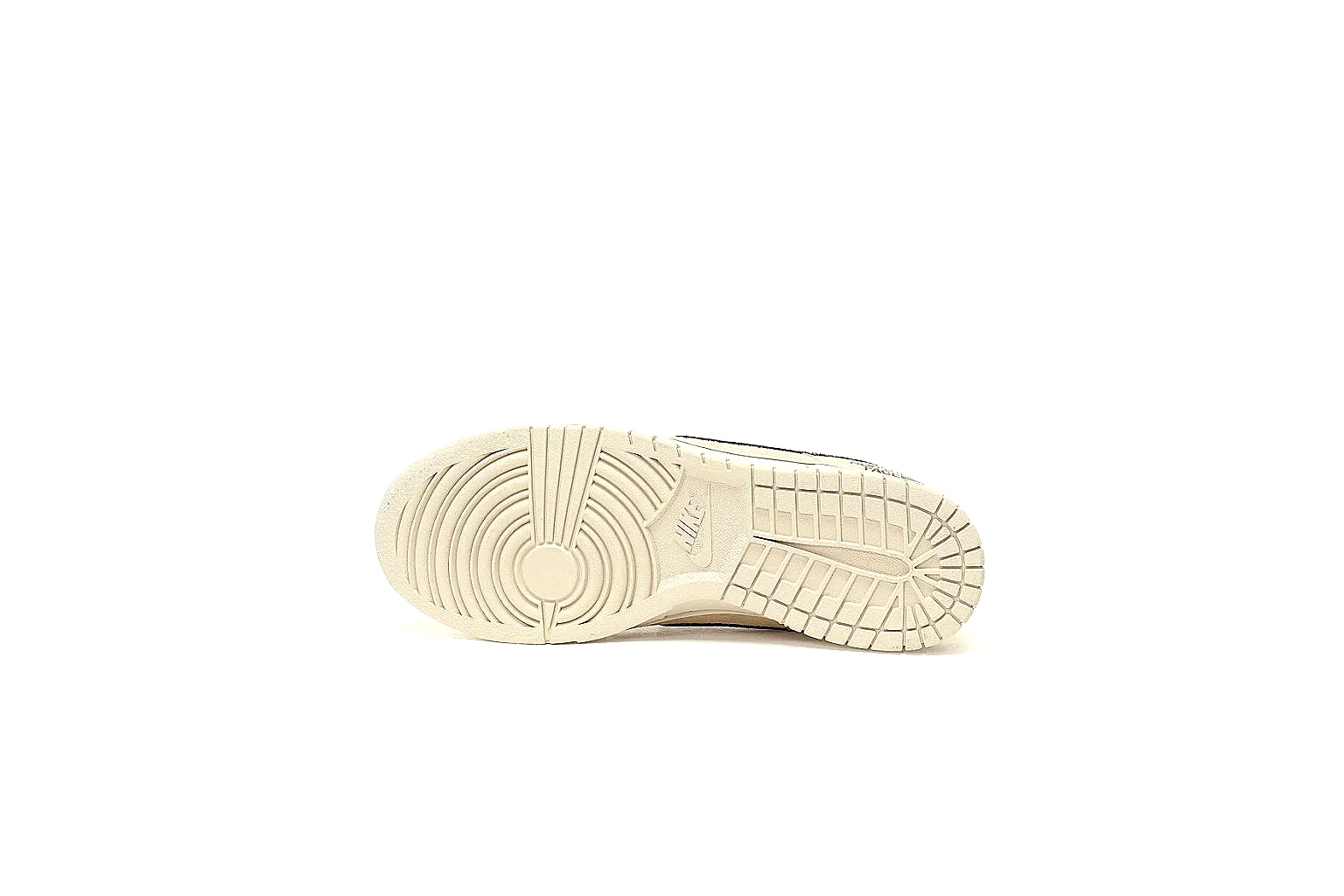 Kako Find List budget photos for Nike Beige Brown Low Court thumbnail 5