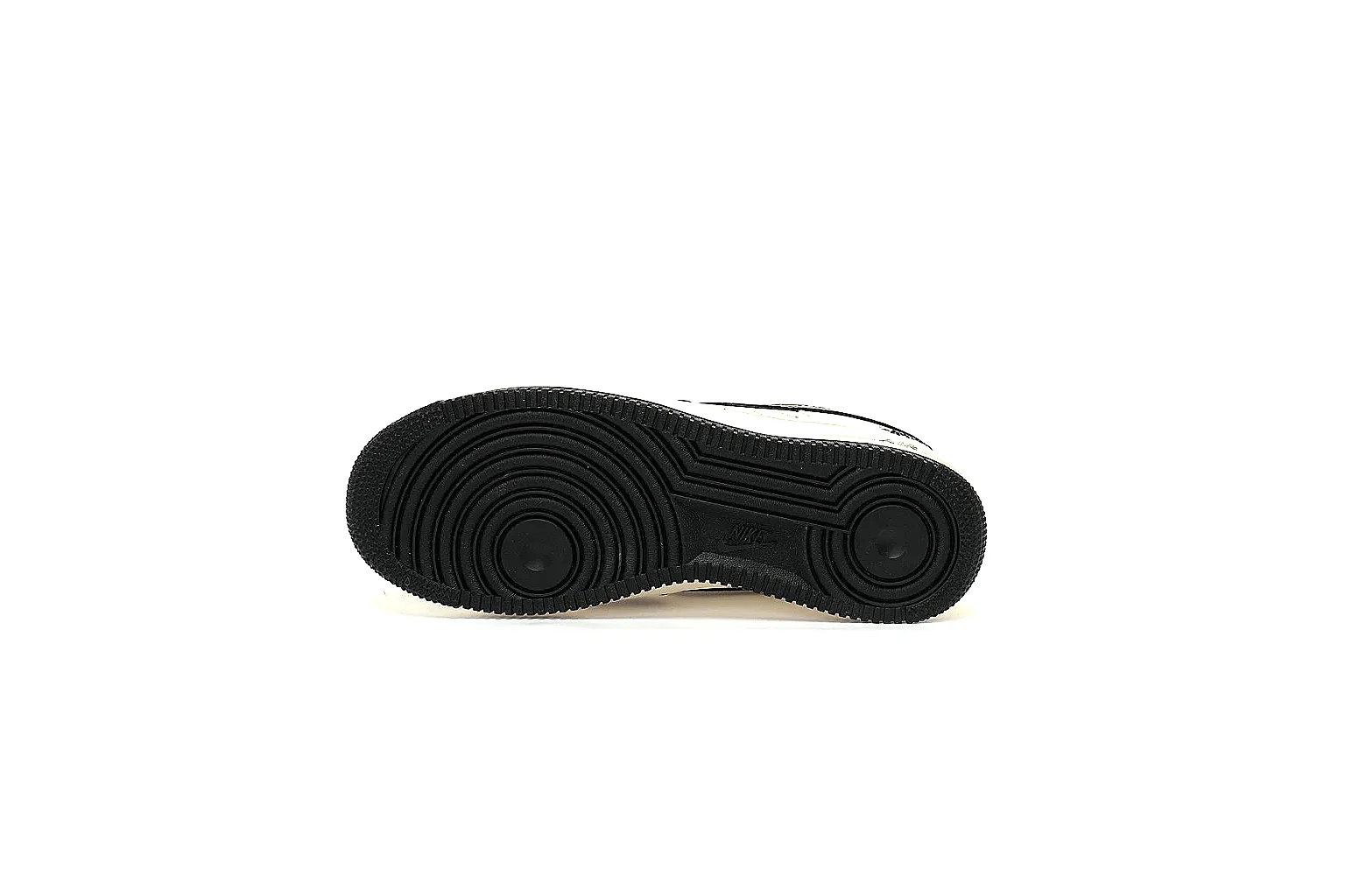 Kako Find List budget photos for Nike Black Cream Low Court thumbnail 4
