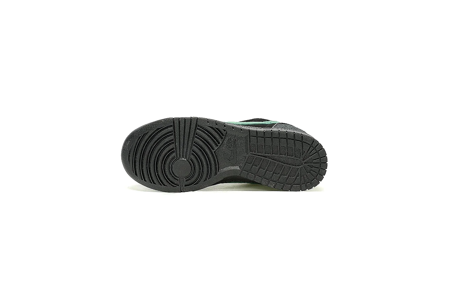 Kako Find List budget photos for Nike Black Green Low Court Sneaker thumbnail 4