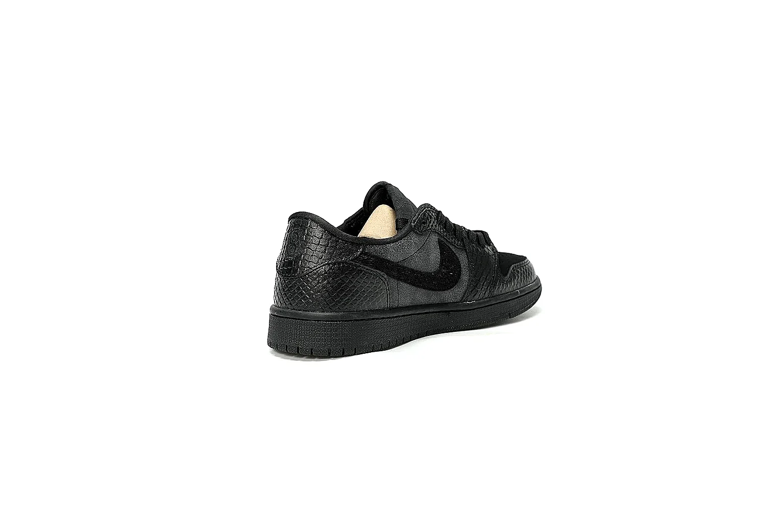 Kako Find List budget photos for Nike Black Low Court thumbnail 2