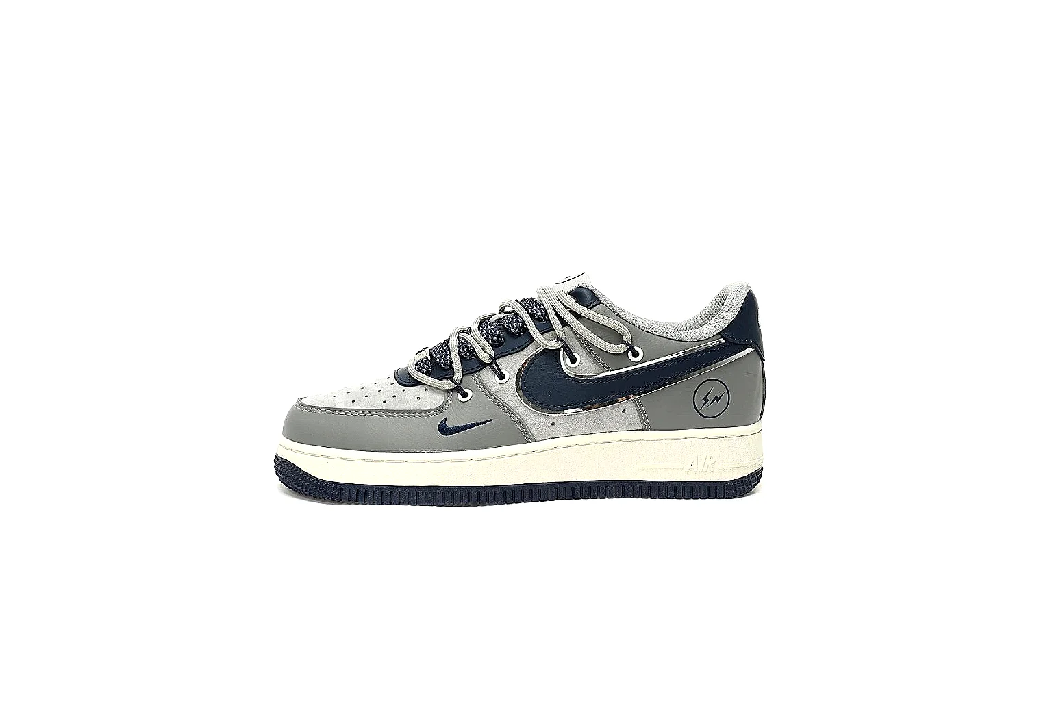 Kako Find List budget photos for Nike Black White Low Court