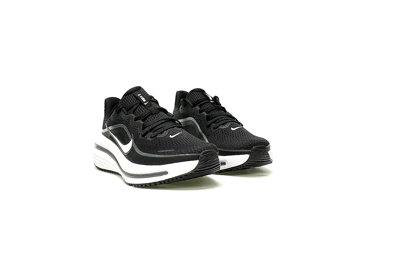 Kako Find List budget photos for Nike Black White Retro Runner Sneaker thumbnail 5