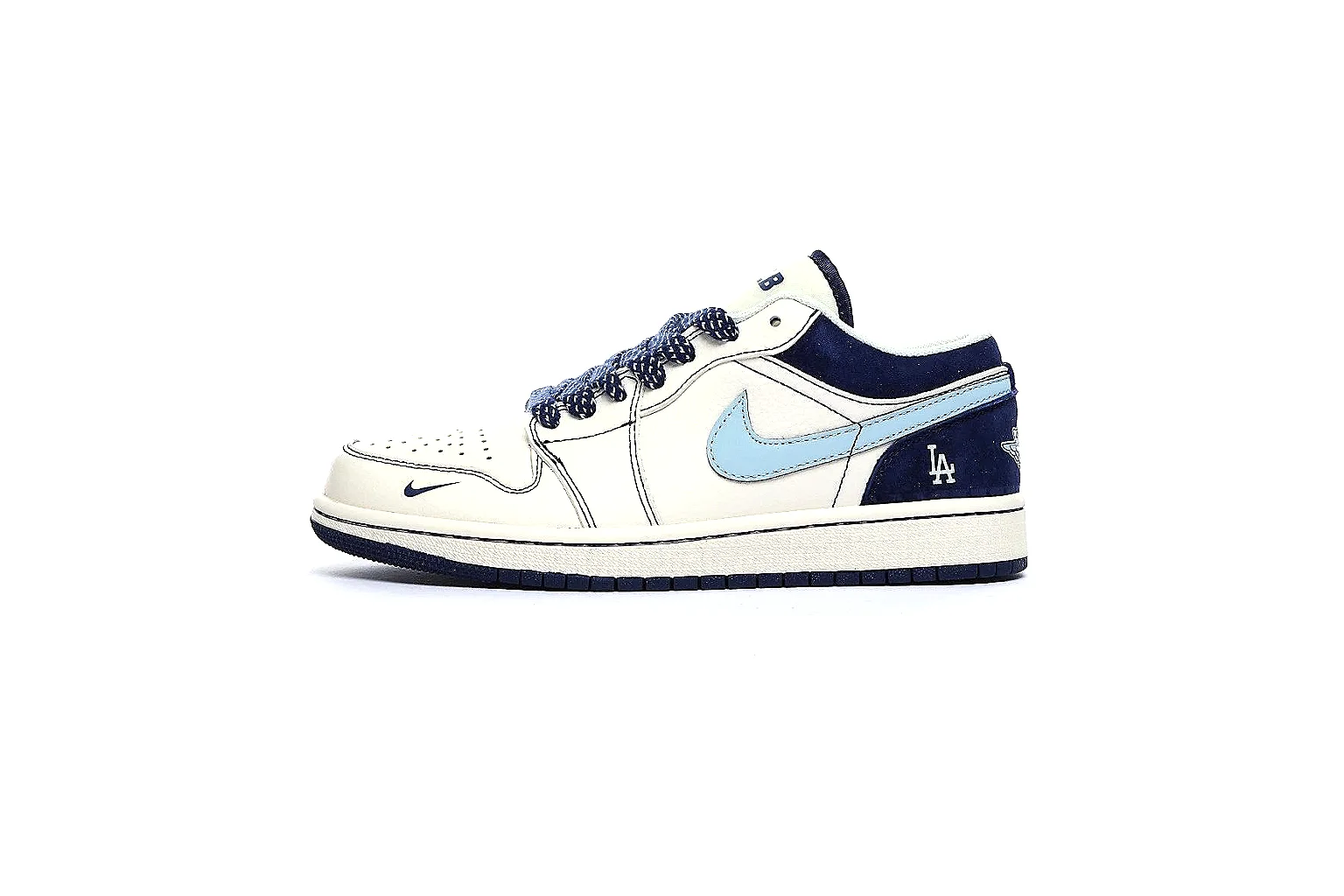 kakofindlist.com Nike Cortez White Blue Red 9596 white-blue-red low-top image