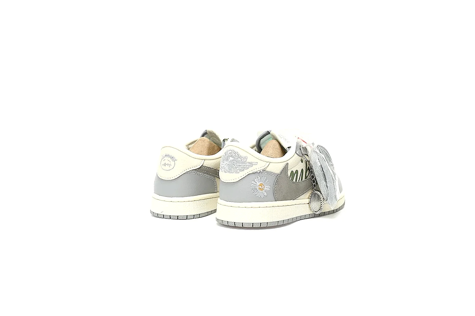 Kako Find List budget photos for Nike Cream Olive Low Court thumbnail 6