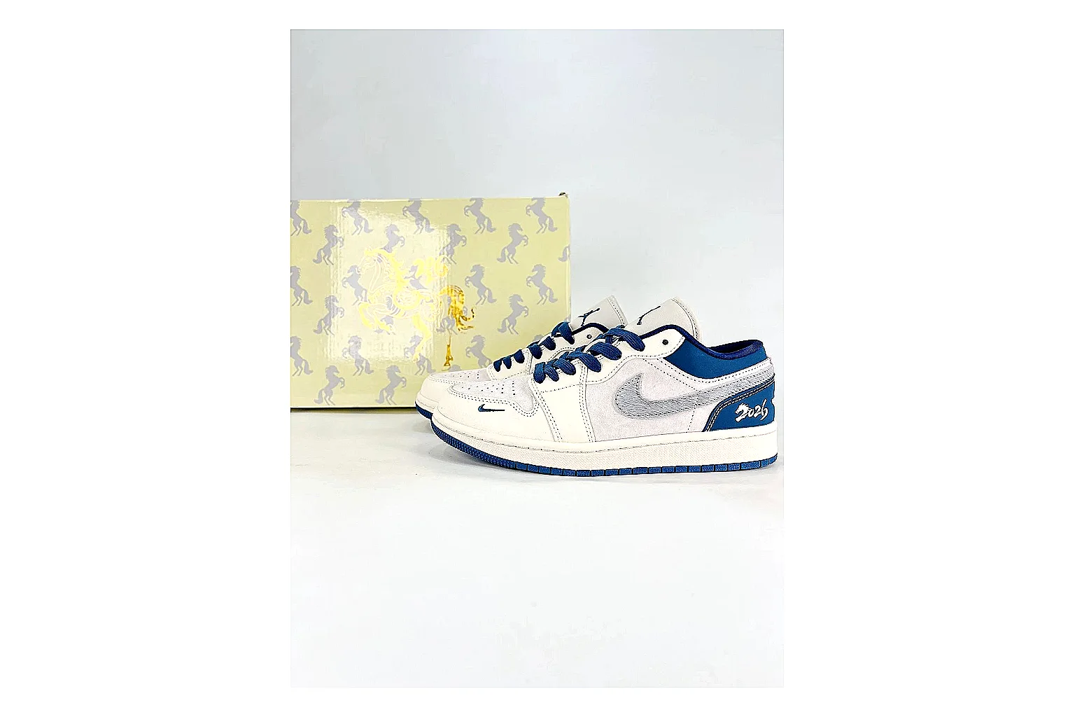 kakofindlist.com Nike Dunk Low White Blue budget shortlist note six-photo gallery