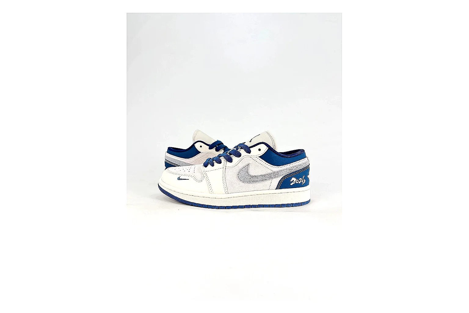 kakofindlist.com Nike Dunk Low White Blue budget shortlist note six-photo gallery thumbnail 2