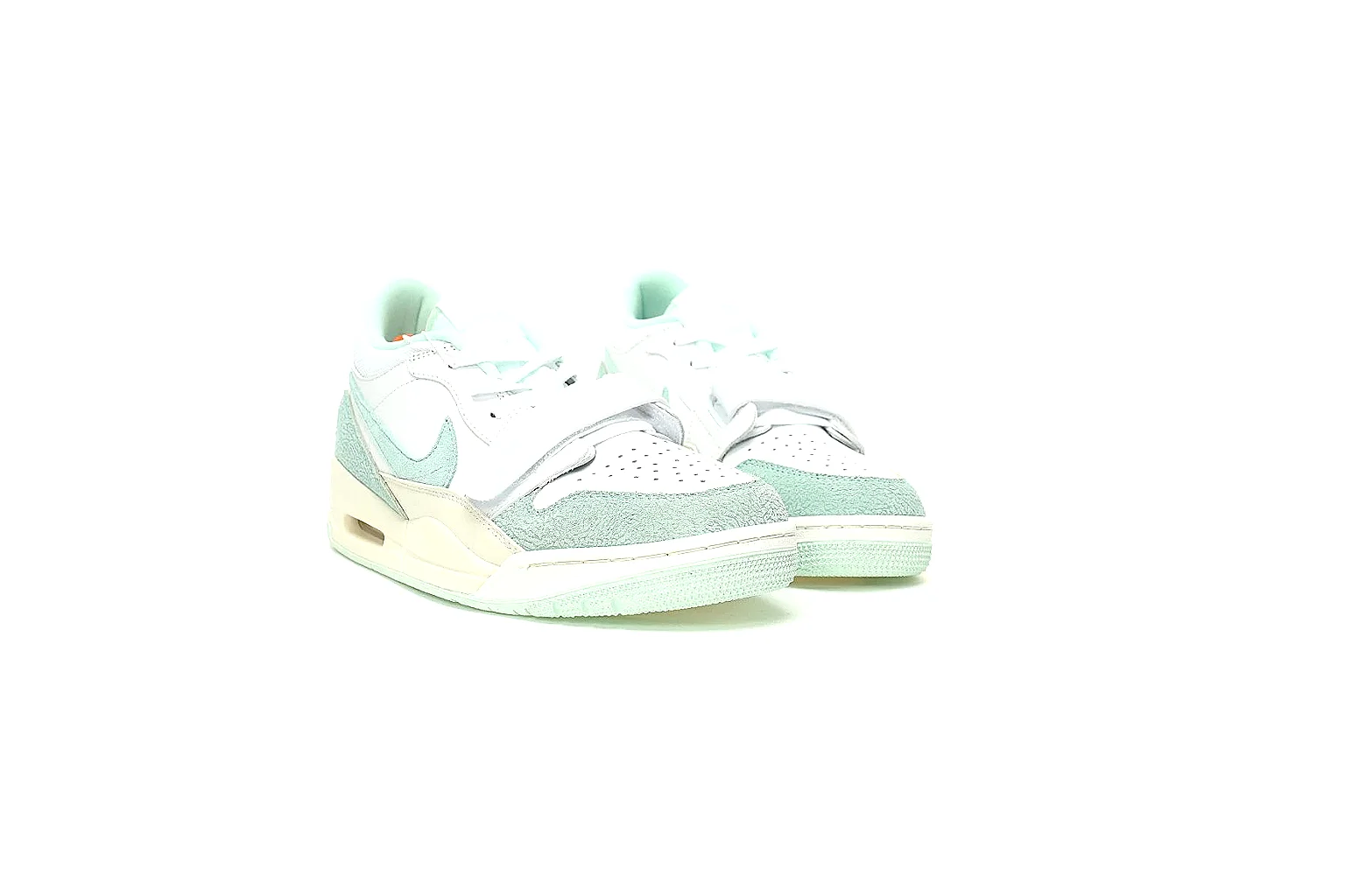 Kako Find List budget photos for Nike Mint Cream Retro Runner thumbnail 6