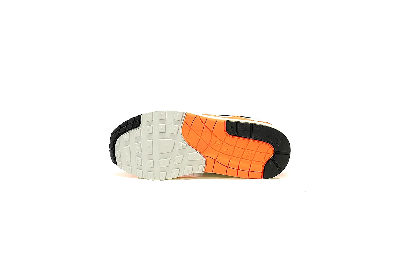 Kako Find List budget photos for Nike Orange Cream Retro Runner Sneaker thumbnail 4