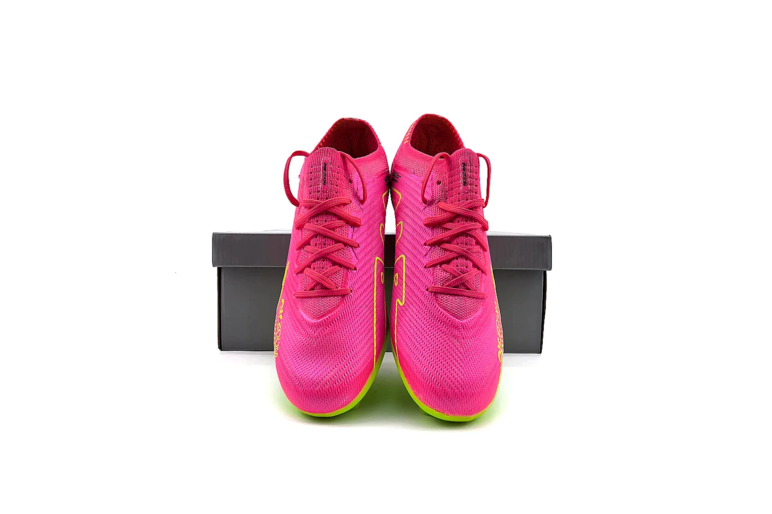 Kako Find List budget photos for Nike Pink Green Runner thumbnail 5