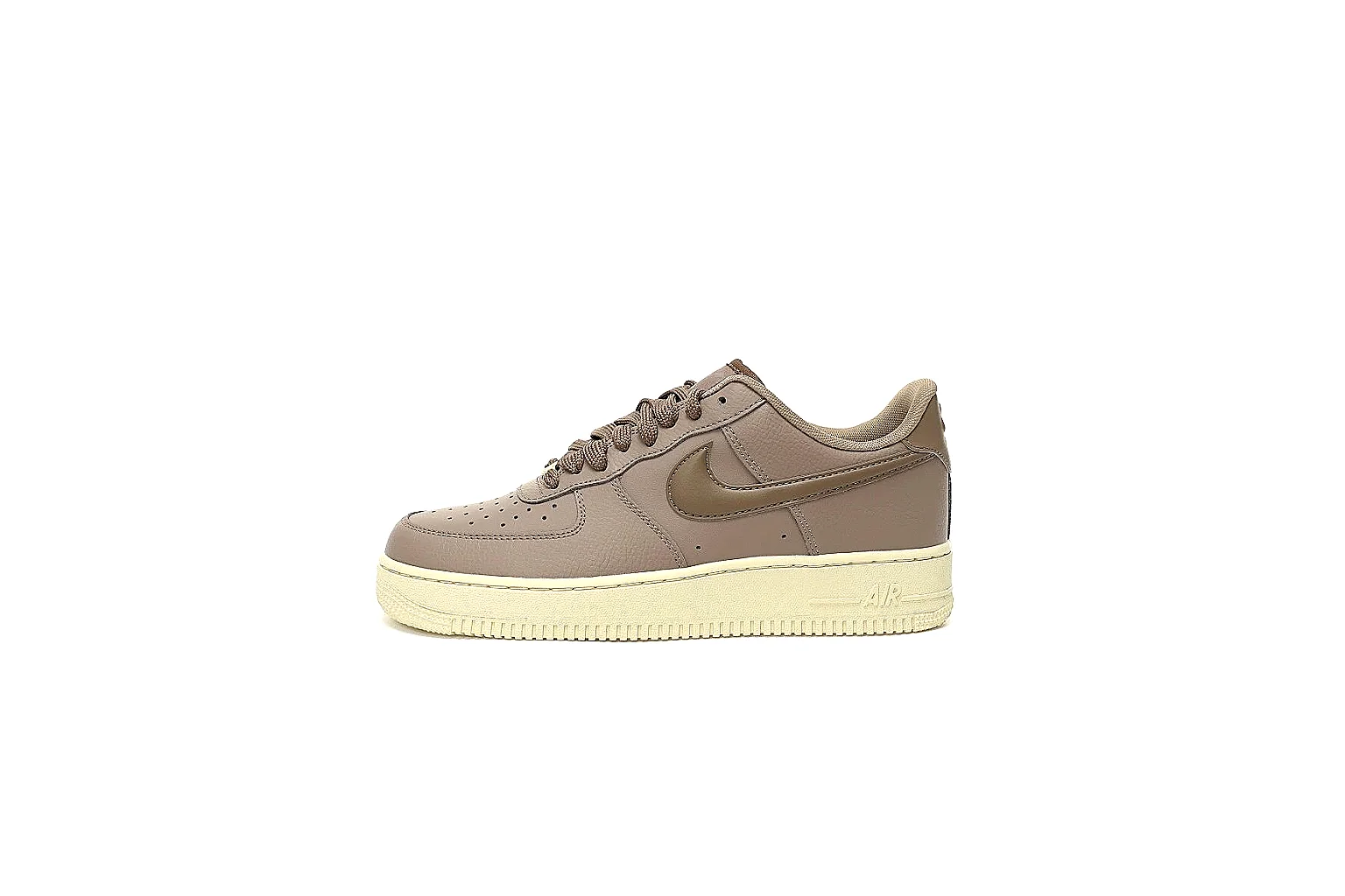Kako Find List budget photos for Nike Taupe Low Court