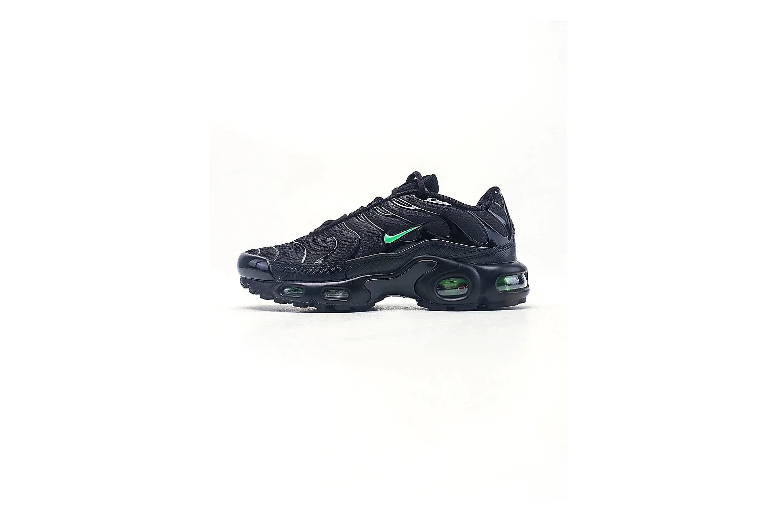 kakofindlist.com Nike Trail Runner Black Green budget shortlist note six-photo gallery