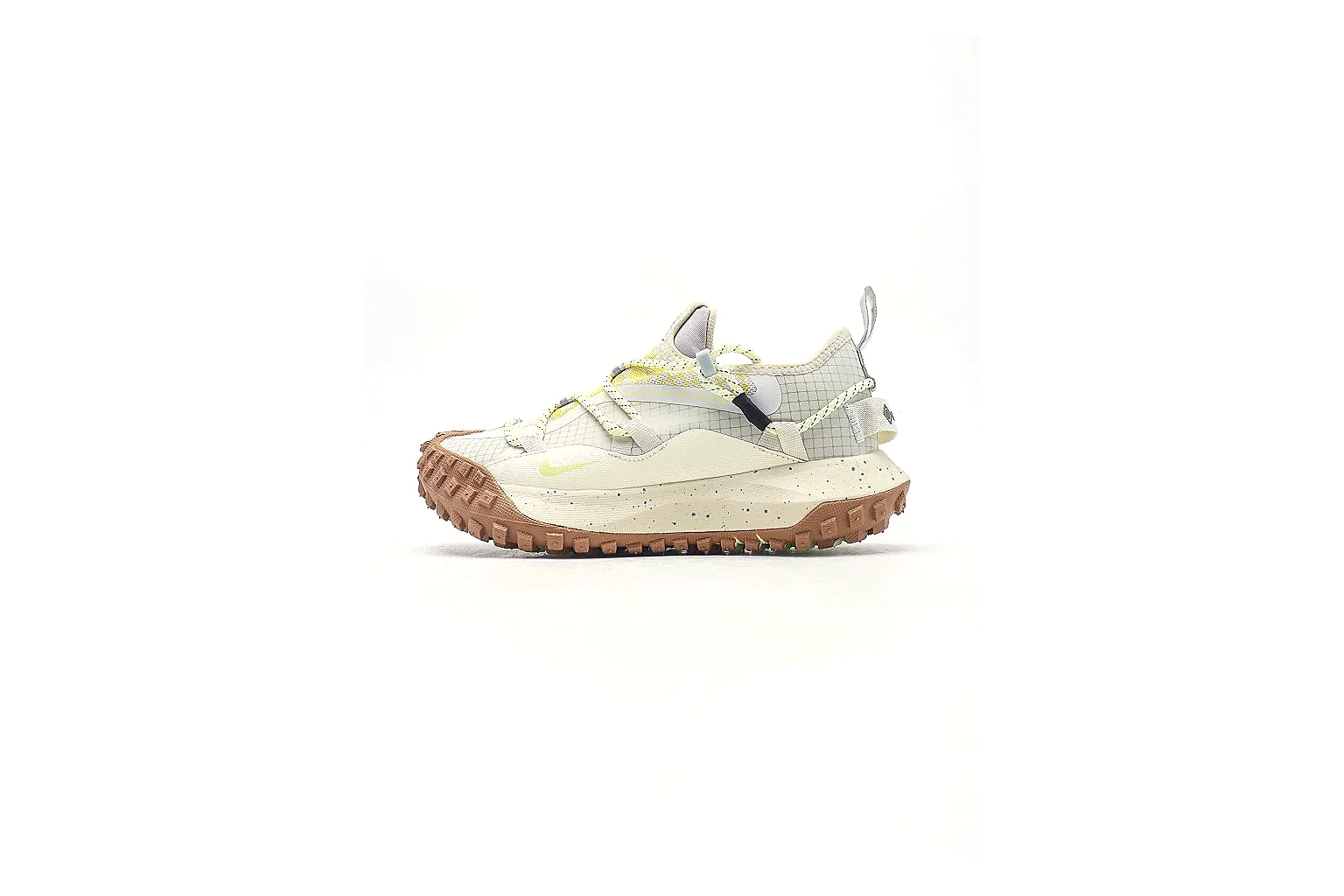 kakofindlist.com Nike Trail Runner Cream Green Gum budget shortlist note six-photo gallery