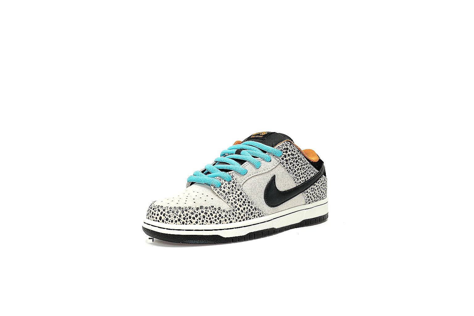 Kako Find List budget photos for Nike White Black Low Court