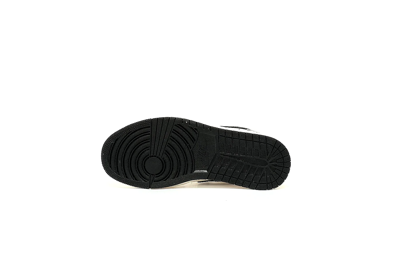 Kako Find List budget photos for Nike White Black Low Court Sneaker thumbnail 5