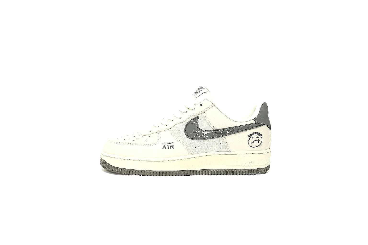 Kako Find List budget photos for Nike White Gray Low Court
