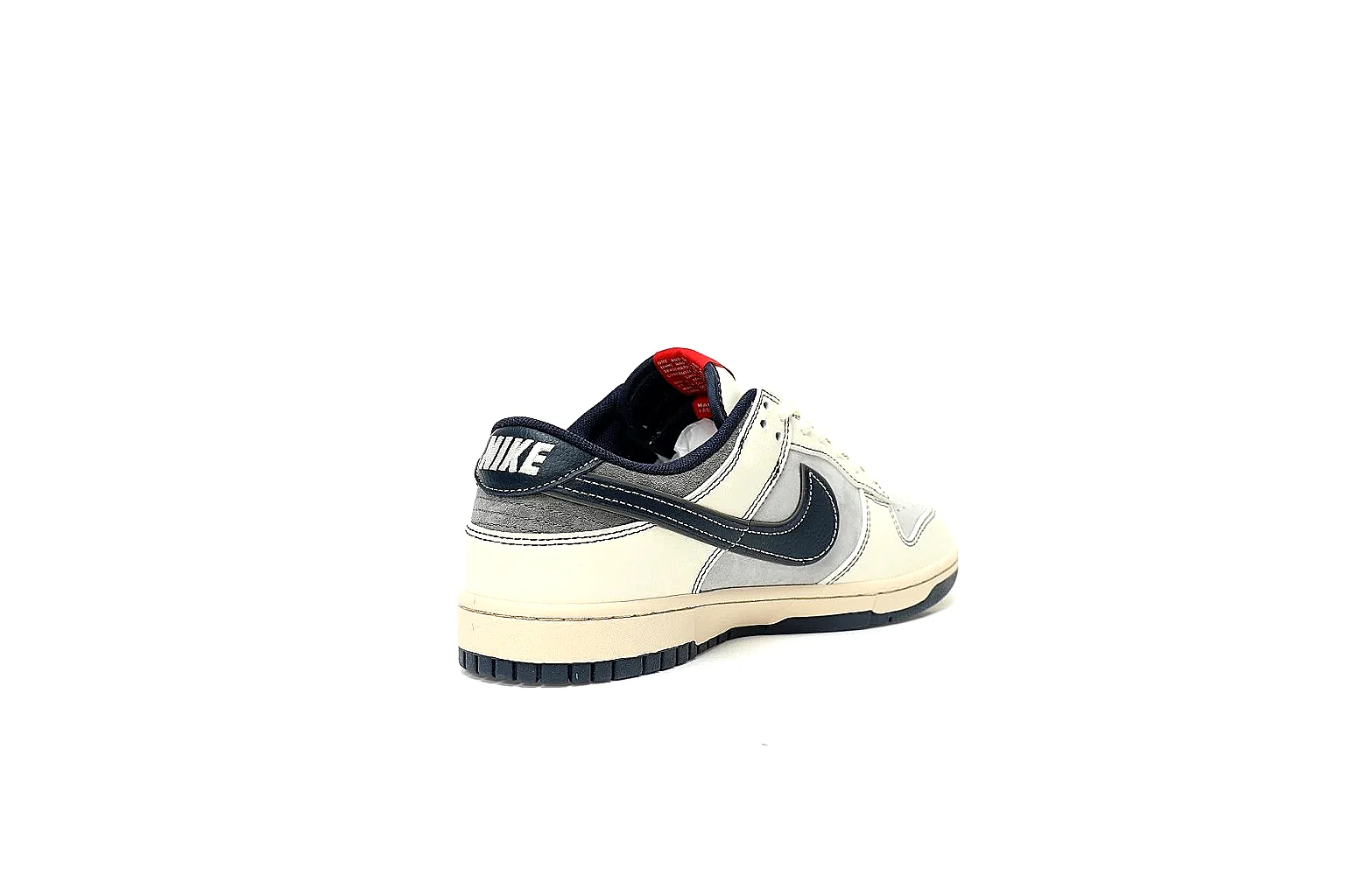 Kako Find List budget photos for Nike White Navy Red Low Court thumbnail 3