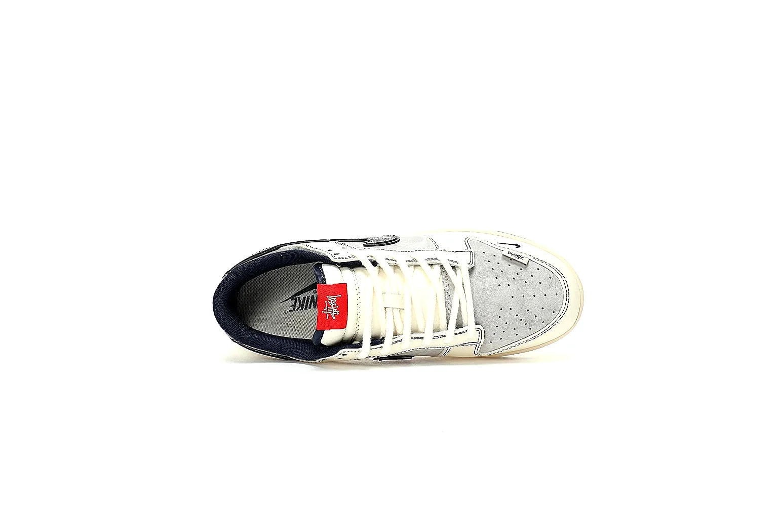 Kako Find List budget photos for Nike White Navy Red Low Court thumbnail 4