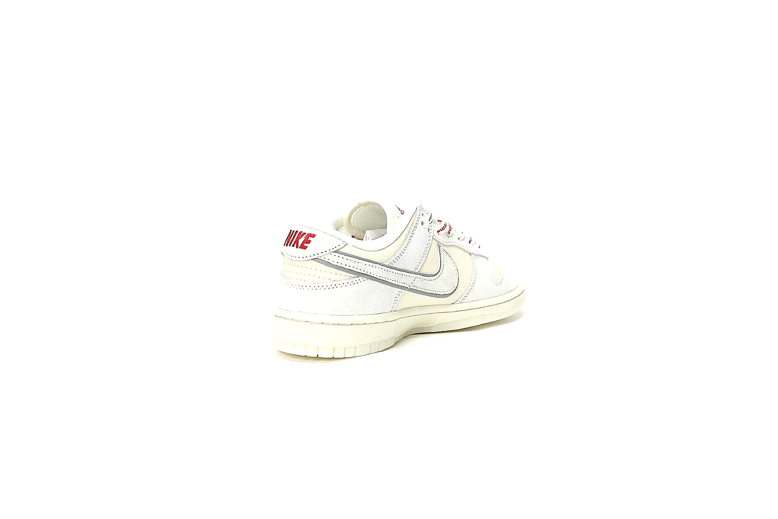 Kako Find List budget photos for Nike White Pink Low Court thumbnail 2