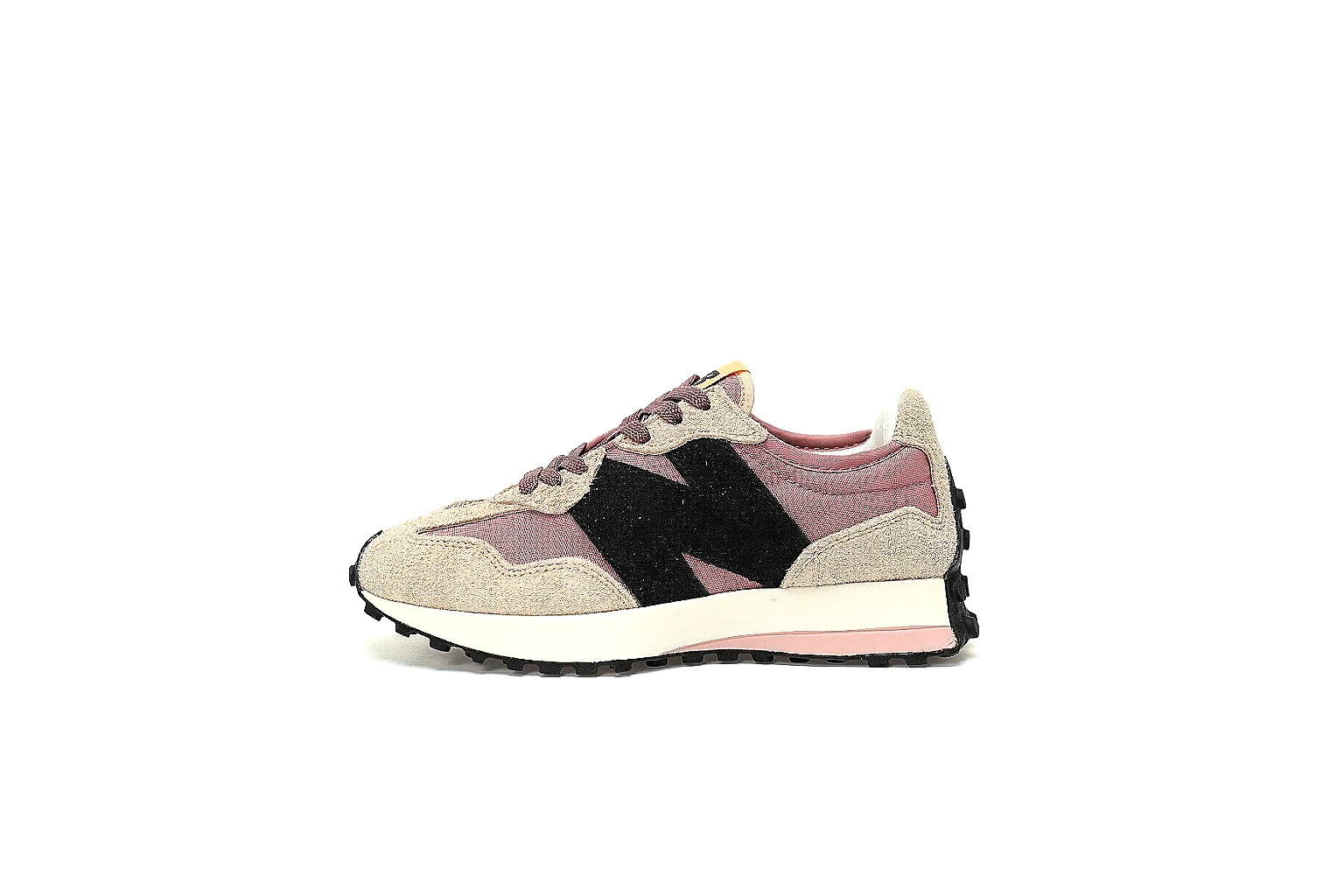 kakofindlist.com Pink Black Pink Retro Runner Runner budget shortlist note six-photo gallery thumbnail 2