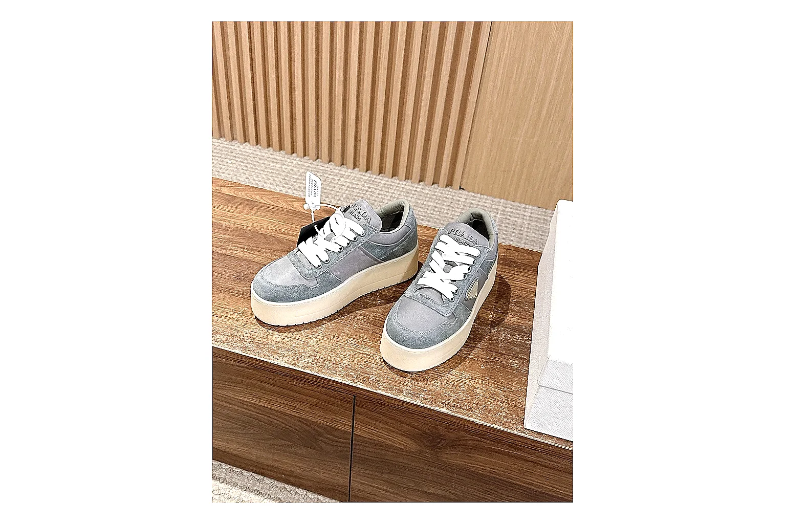 kakofindlist.com Grey Platform Low 8764 Grey low-top product image thumbnail 2
